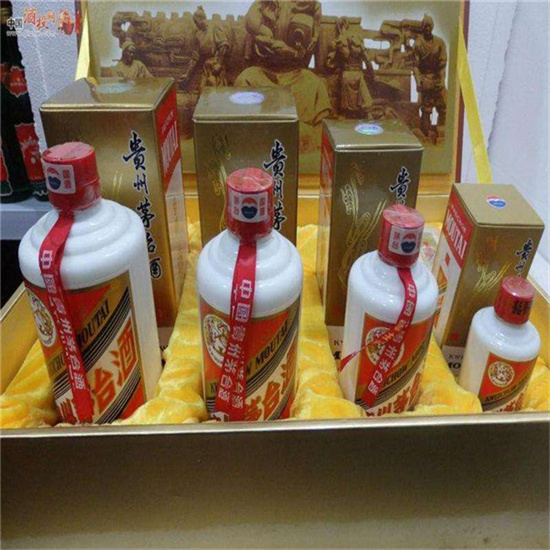 虎林回收整箱茅台多少钱哪里回收(附近上门回收茅台酒）